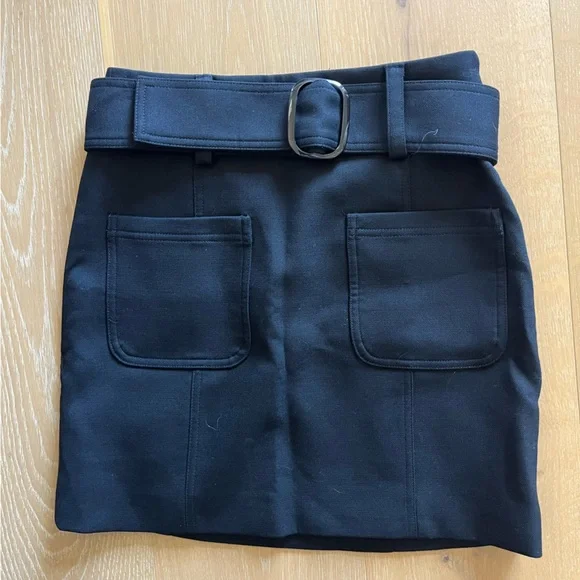 ✨Sezane Gillie Skirt